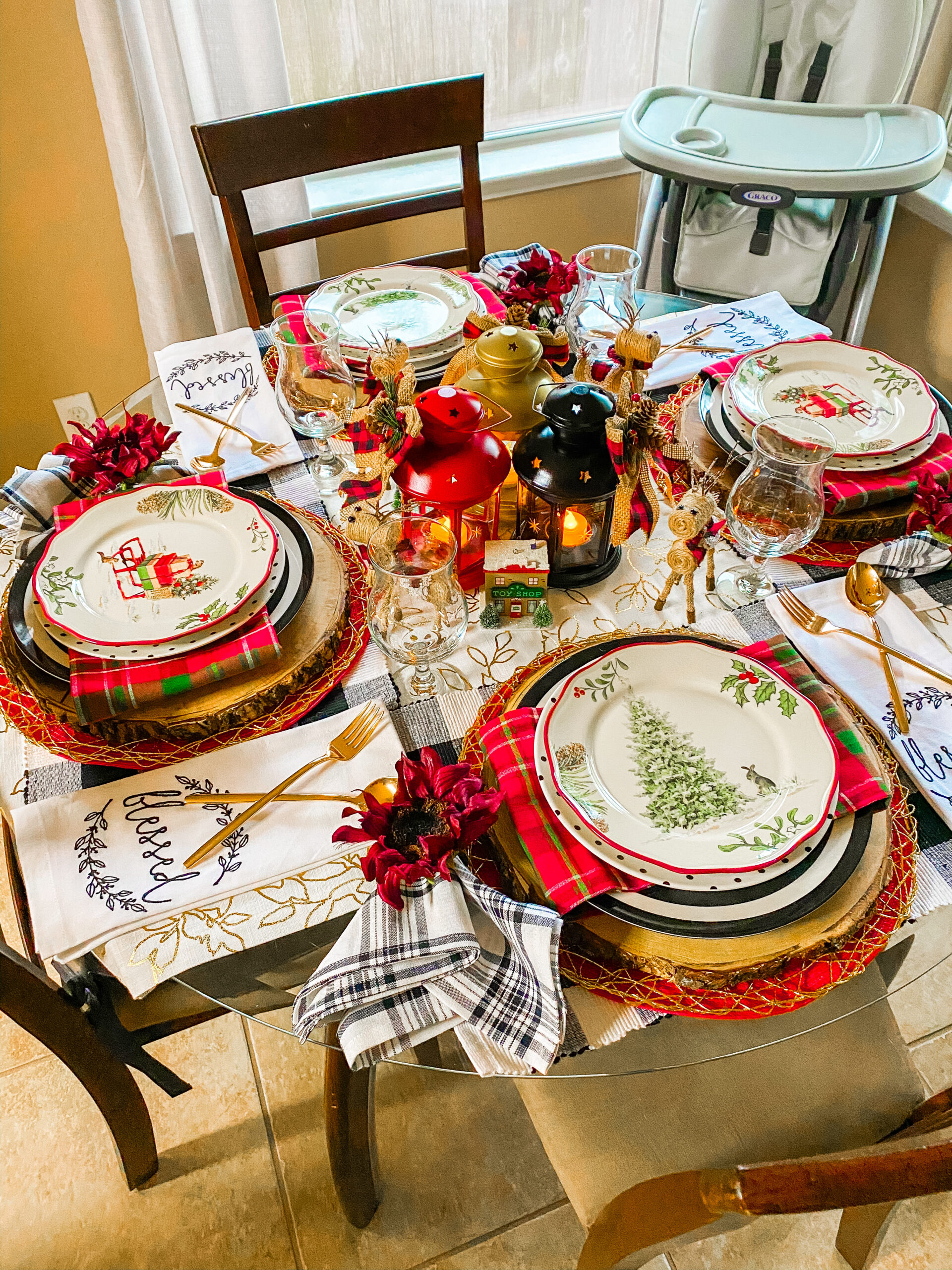 Holiday Table Setting
